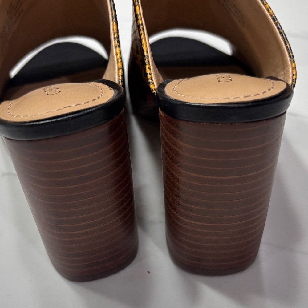 Gibson Latimer Women's Yellow and Brown Snake Print Mules - Picture 7 of 14